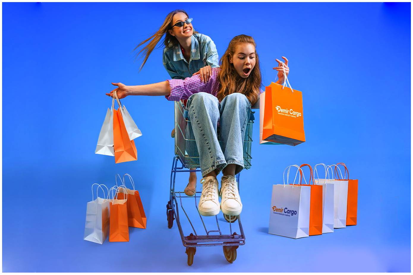 Invite your friends and earn 5% from their order!